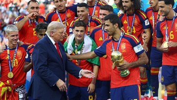 Ferran Torres Pakai Topi Kontroversial Saat Rayakan Juara Piala Dunia 2026, Trump Beri Respons Tak Terduga
