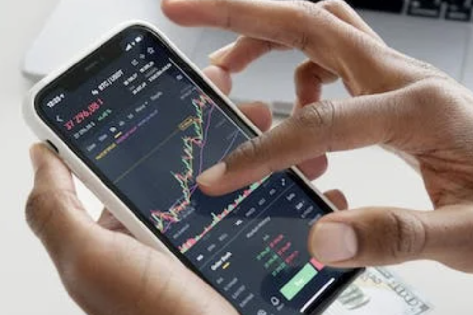 BEI Depak PT Bukit Asam dari IDX30, Saham Tambang Grup Bakrie Darma Henwa Masuk