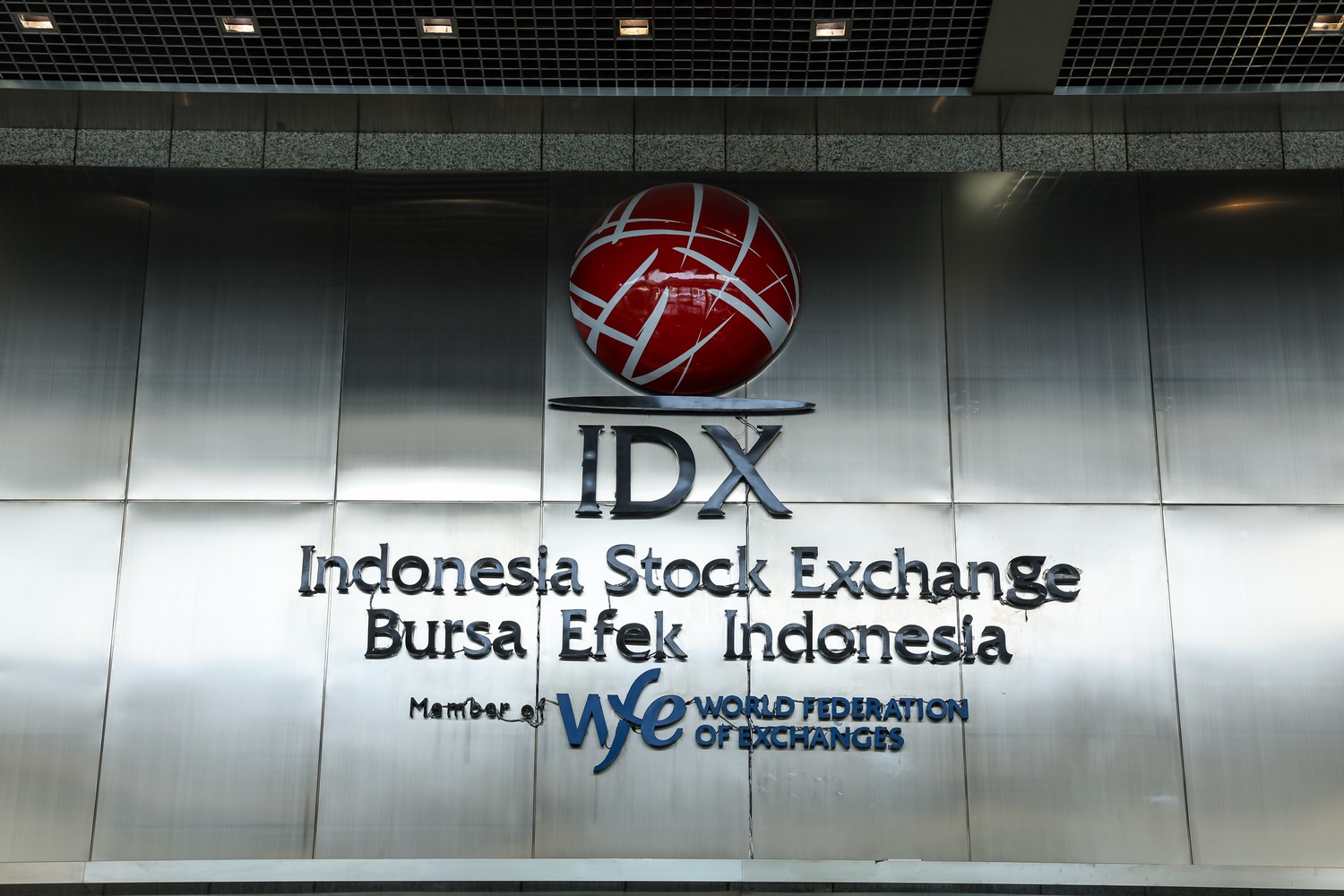 Semen Indonesia (SMGR) Tersingkir dari LQ45, Bukit Asam (PTBA) Juga Terdepak dari IDX30