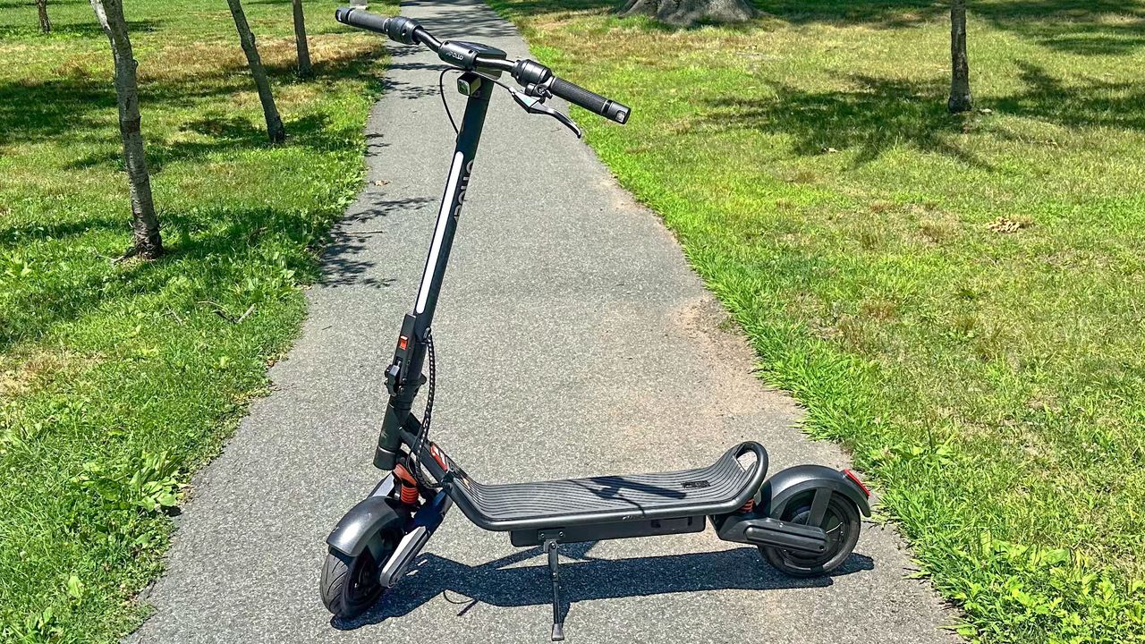 Apollo Explore 2.0: Skuter Listrik 27 Kg yang Menanjak Stabil 15 MPH dan Membungkam Pesaing