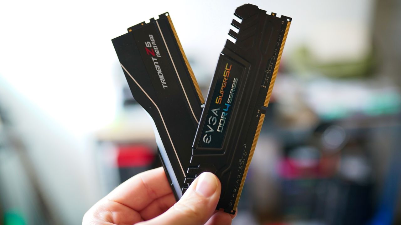 Harga RAM DDR5 Melonjak, Intel LGA 1700 Jadi Jurus Alternatif Gamer Indonesia Meski Performa Anjlok 14 Persen