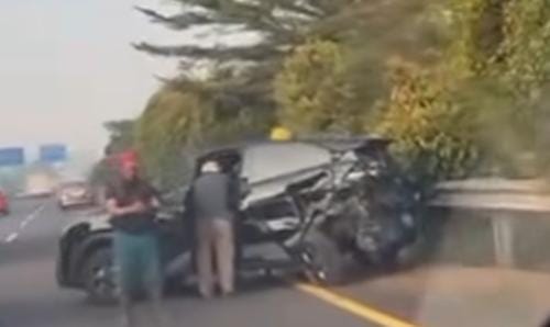 Kecelakaan di Tol Jagorawi Libatkan Mobil Listrik dan Toyota Raize, Satu Minibus Terguling