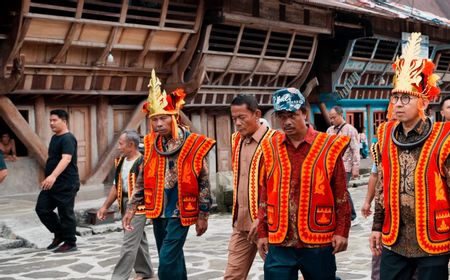 Menteri Kebudayaan Fadli Zon Turun Tangan Selamatkan Rumah Adat Hiliamaetaniha dari Ancaman Cuaca Ekstrem