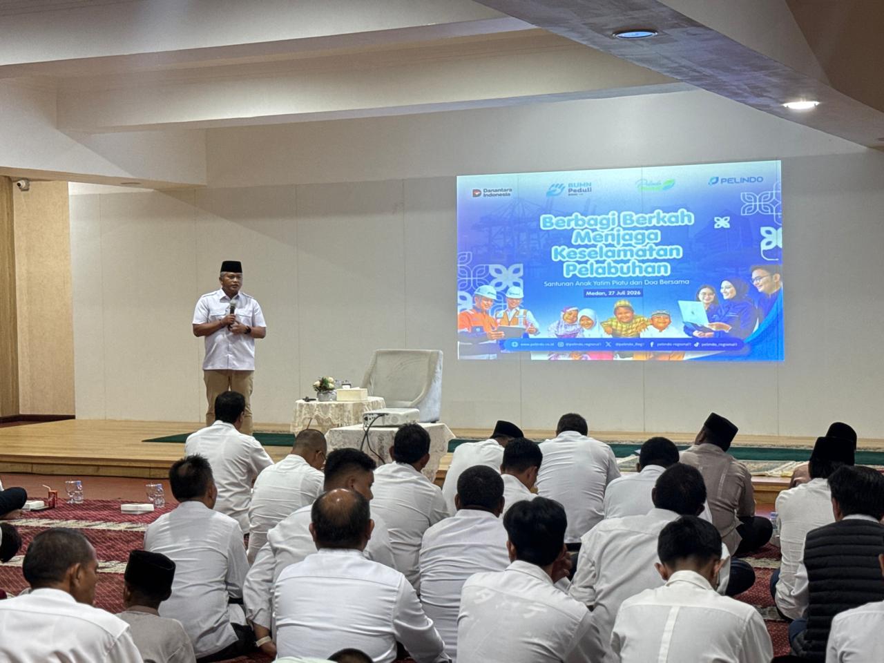 Pelindo Regional 1 Santuni 100 Anak Yatim, Padukan Doa dan K3 untuk Kelancaran Pelabuhan