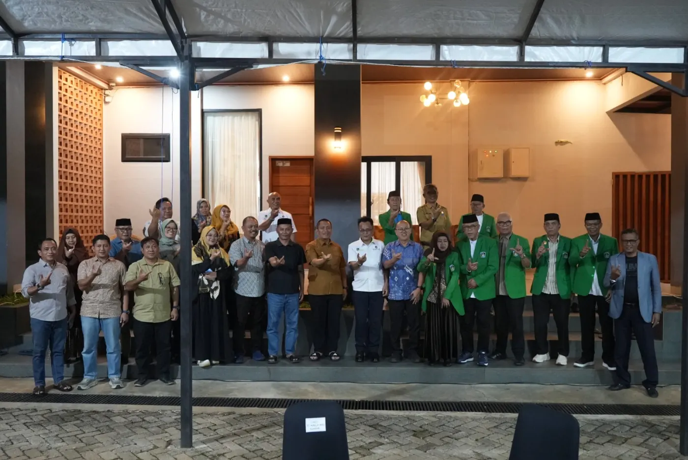 Bupati Luwu Timur Siap Tindak Lanjuti Kerja Sama Mobil Listrik PT Marlip dan UMI untuk Armada Dinas