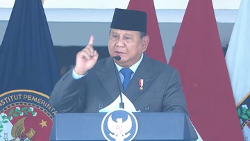 Presiden Prabowo Lantik 1.204 Pamong Praja Muda IPDN, Tekankan Pelayanan di Tengah Kesulitan Rakyat