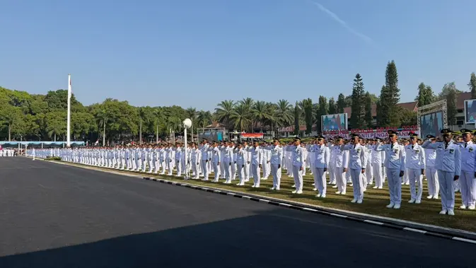 Presiden Prabowo Lantik 1.204 Pamong Praja Muda IPDN, Sebagian Ditempatkan di Wilayah 3T