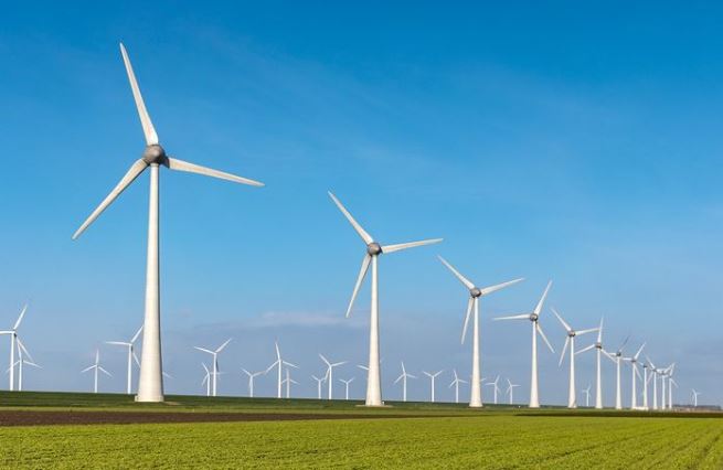 Transisi Energi Terbarukan Terkendala Biaya Tinggi dan Ketidakstabilan Pasokan