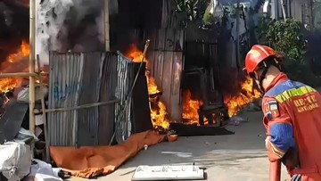 Kebakaran Lapak Rongsokan di Bogor Timur, Tiga Unit Damkar Dikerahkan Padamkan Api