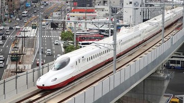 Perjalanan Shinkansen Masih Lumpuh, Ribuan Penumpang Terdampak Gempa M 7,1 Jepang