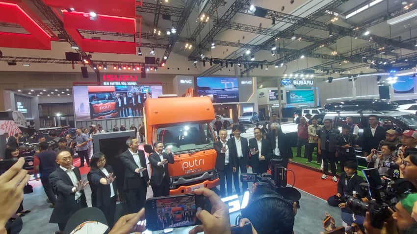 Isuzu ELF NLR Campervan dan Traga Salon Studio di GIIAS 2026: Dua Konsep Niaga Kreatif yang Bisa Jadi Investasi Bisnis