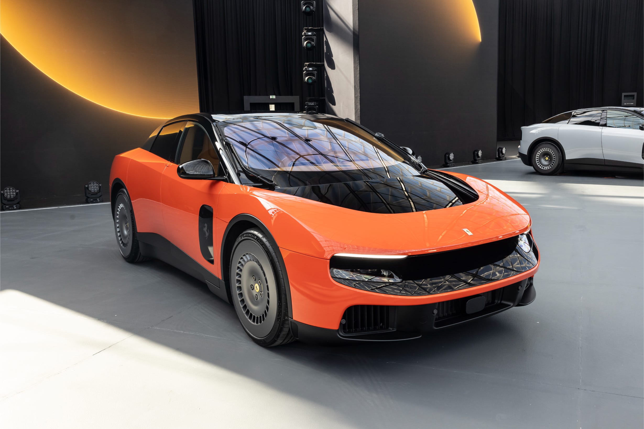 Ferrari Luce EV Sudah Kebanjiran Pemesanan Setahun Sebelum Produksi, Target 500 Unit Tercapai