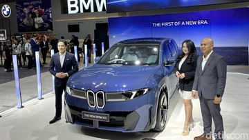 BMW iX3 50 xDrive Resmi Meluncur di GIIAS 2026, Harga Rp 2,2 Miliar dengan Jarak Tempuh 805 Km