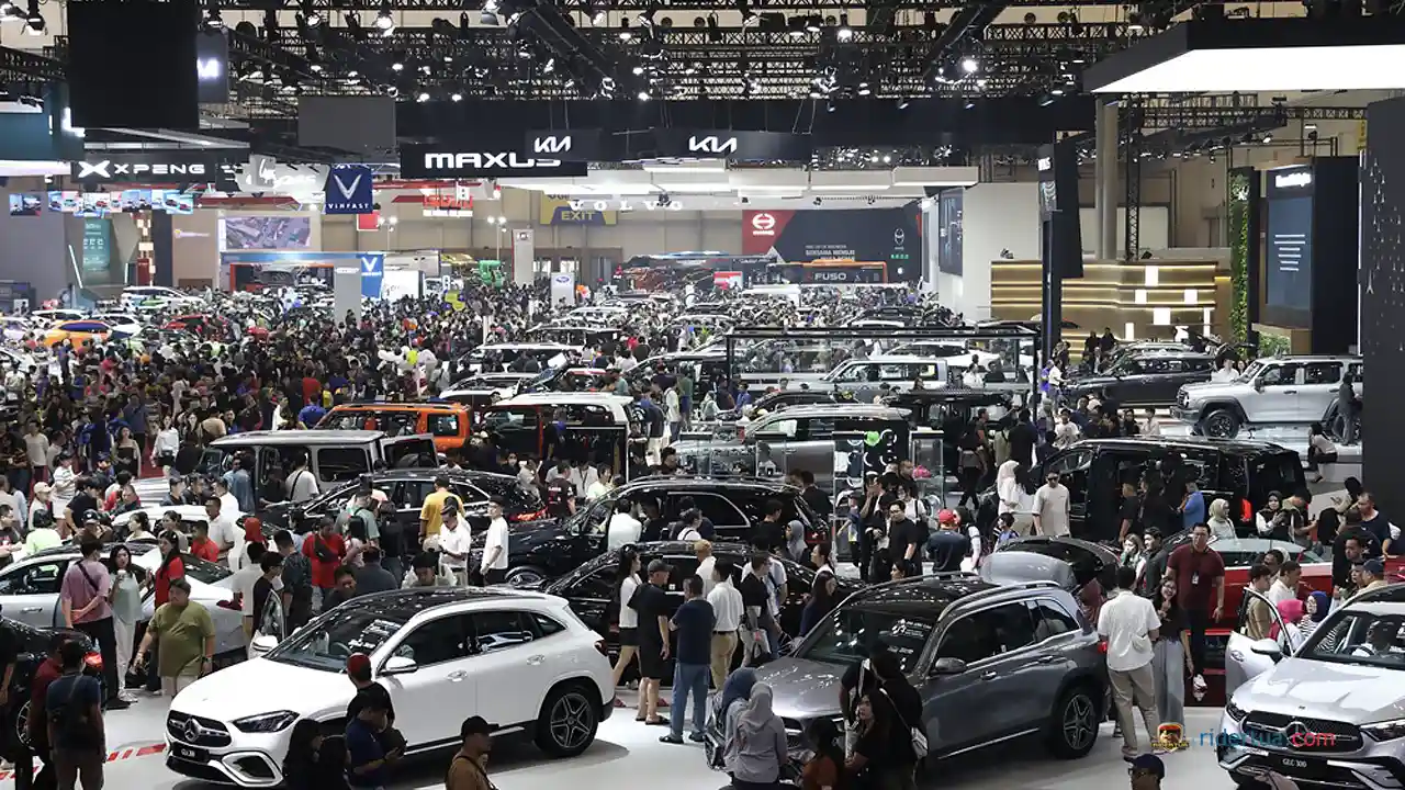 Hari Pertama GIIAS 2026 Jadi Momen Spesial, Mobil Baru hingga Test Drive Langsung Dibuka - RiderTua.com