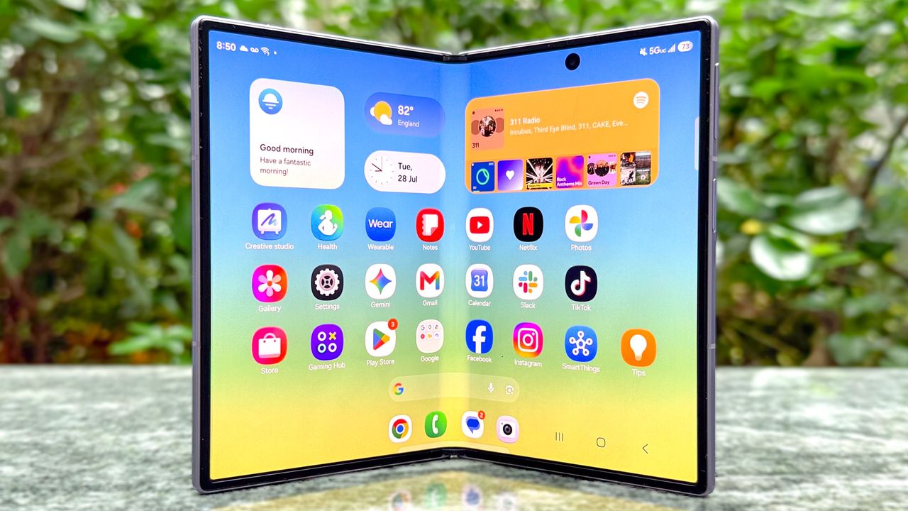 Samsung Galaxy Z Fold 8 Resmi, Lebih Ringan dan Lebar Tapi Kamera Zoom Dikorbankan