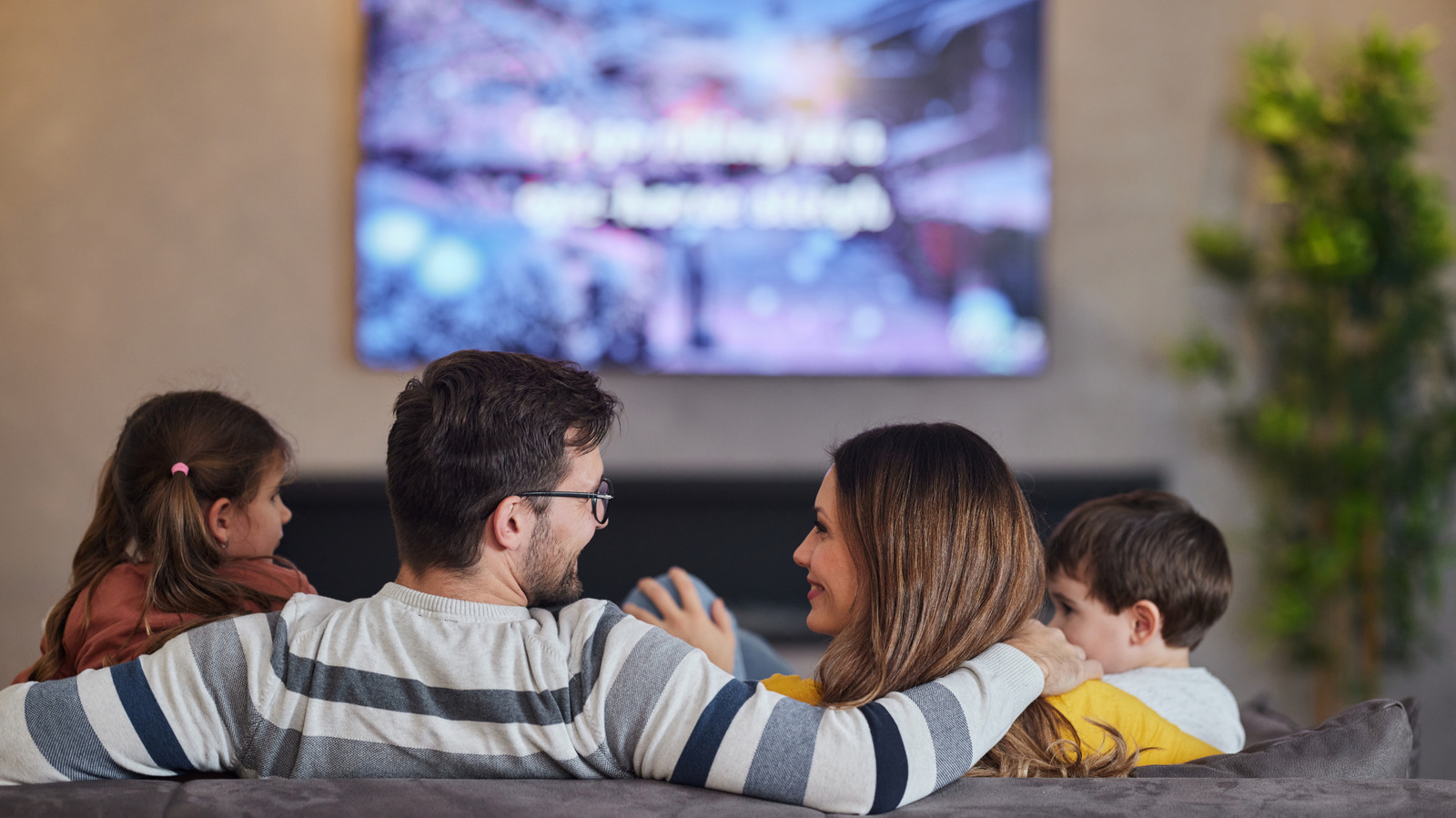 Panduan Nonton TV Lokal Gratis via Antena Digital dan Streaming Tanpa Langganan Kabel