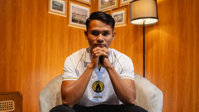 PSS Sleman Resmi Datangkan Dimas Drajad, Striker Timnas Indonesia Jadi Komandan Baru Lini Depan