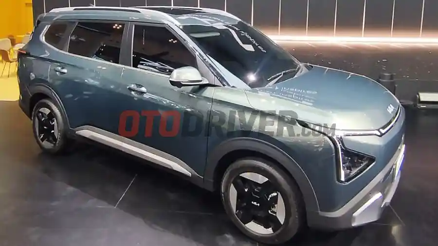 Kia Carens EV Resmi Diperkenalkan di GIIAS 2026, Perakitan Mulai November Tahun Depan