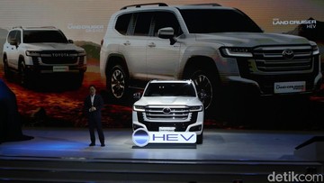 Toyota Land Cruiser 300 Hybrid Resmi Meluncur di GIIAS 2026, SUV Hybrid Paling Bertenaga