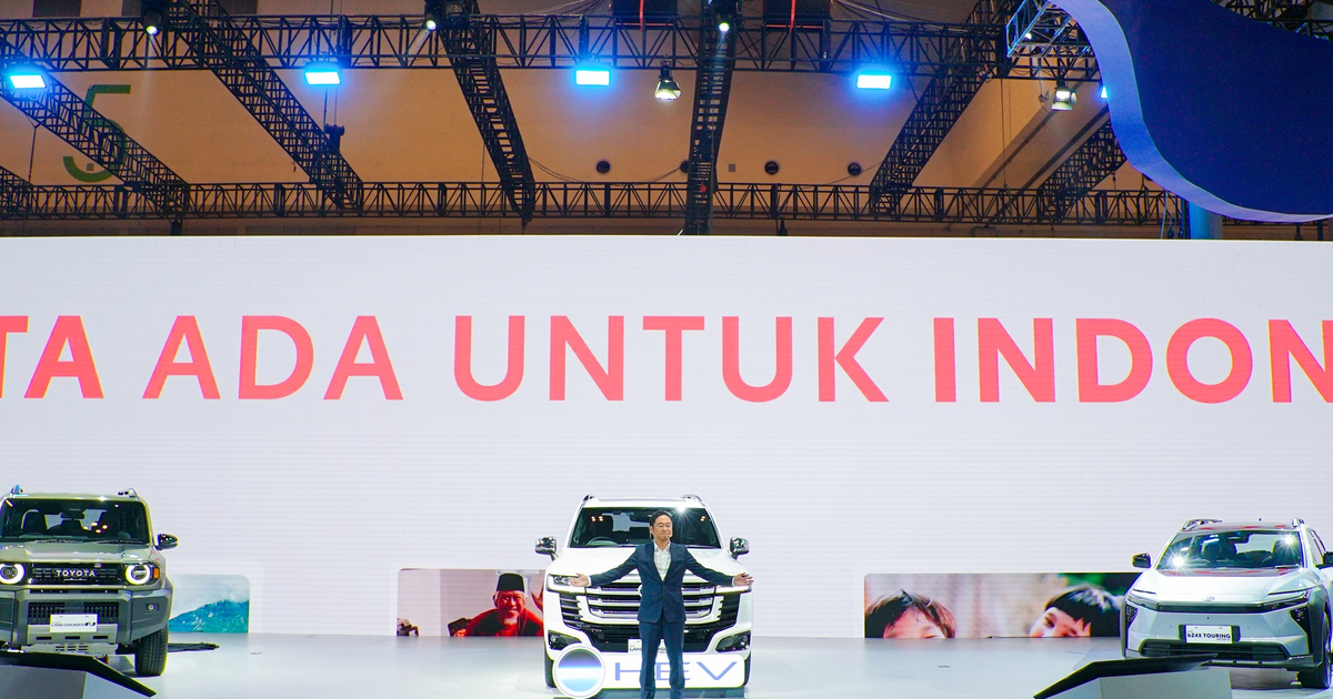 Toyota New Hilux Hybrid dan Hilux EV Listrik Murni Meluncur di GIIAS 2026, Harga Mulai Rp 300 Jutaan