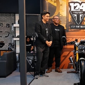 Triumph Speed Twin 1200 Café Racer Edition, Thruxton 400, dan Tracker 400 Meluncur di GIIAS 2026, Harga Mulai Rp 182 Juta