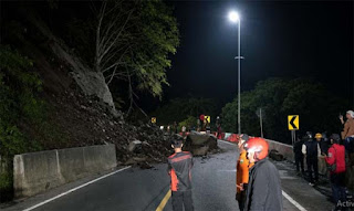Longsor Kembali Putus Jalan Padang–Bukittinggi di Lembah Anai, Baru Sehari Jalur Dibuka