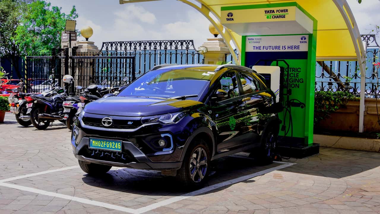 Review Tata Sierra.ev dan Mahindra BE 6: SUV Listrik Kompak India yang Lebih Irit dari Mobil Amerika