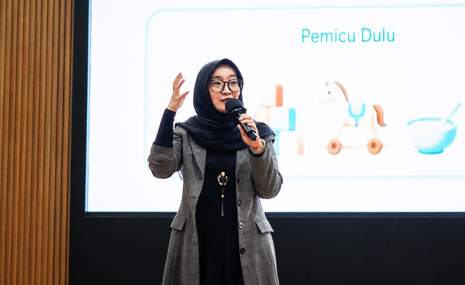 Pola Asuh Otoritatif untuk Anak Tantrum di Era Digital, Ini Panduan Praktis bagi Ibu Muda
