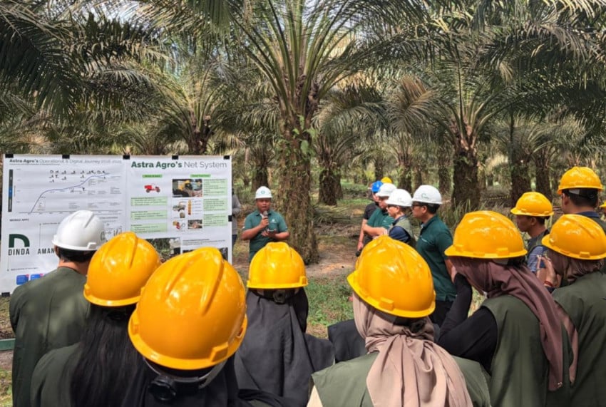Astra Agro Tunjukkan Mekanisasi Sawit hingga Pembibitan Pohon Endemik Kalimantan ke Jurnalis