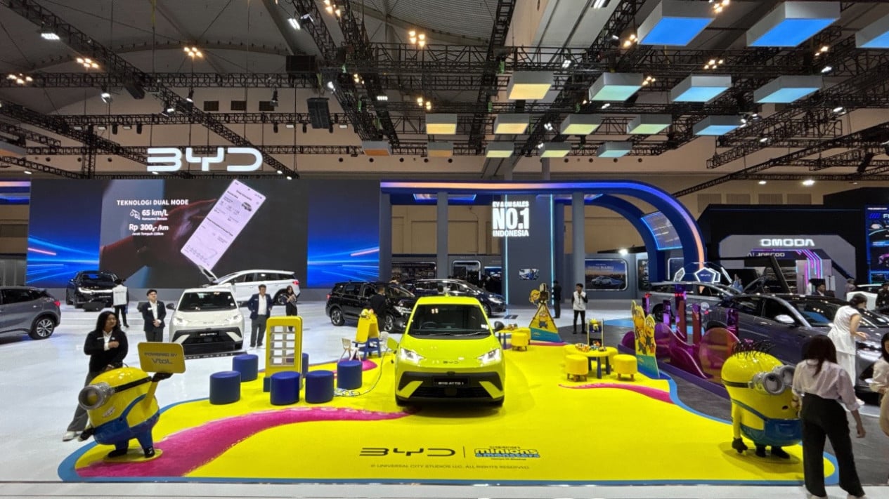 BYD M6 EV Kini Diproduksi di Indonesia, Baterai 58 kWh dan Jarak Tempuh 450 Km