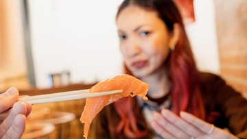 Makan Sushi dan Sashimi Setelah Melahirkan, Ini Panduan Aman untuk Ibu Menyusui