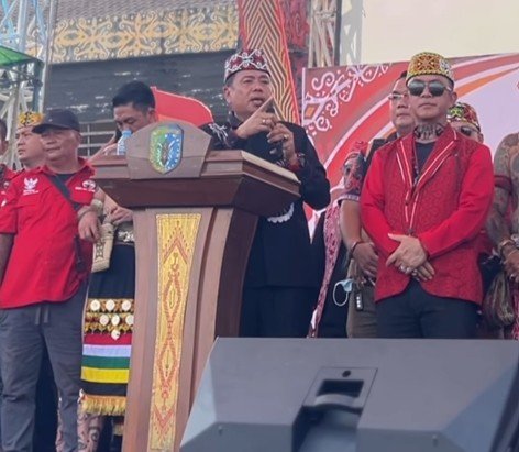 Ketua Komisi V DPR RI Lasarus Peringatkan Masyarakat Dayak Setop Judi dan Mabuk saat Gawai, Ini Alasannya