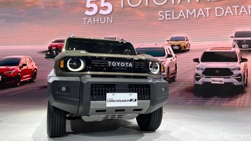 Toyota Hybrid EV 2026: Lini Hemat BBM untuk Rayakan 55 Tahun di Indonesia