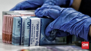 Rupiah Ditutup Menguat ke Rp18.022 Setelah Uji Level Rp18.111, Analis Sebut Potensi ke Rp18.500 Masih Terbuka