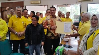 Andie Dinialdi Kembalikan Formulir Balon Ketua DPD Golkar Sumsel, Klaim Dukungan 17 Kabupaten Kota Lengkap