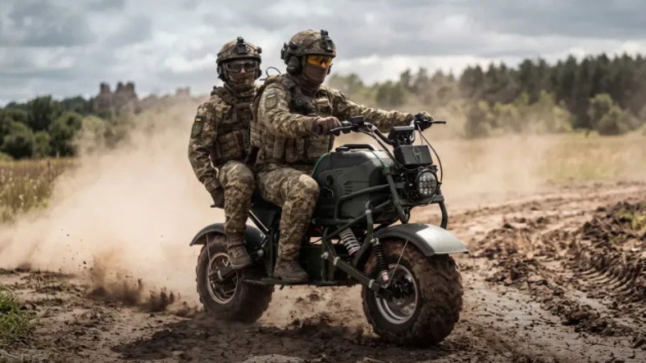 MUL.E, Motor Listrik Militer Ukraina yang Bisa Isi Daya Drone dan Tahan Ledakan Ranjau