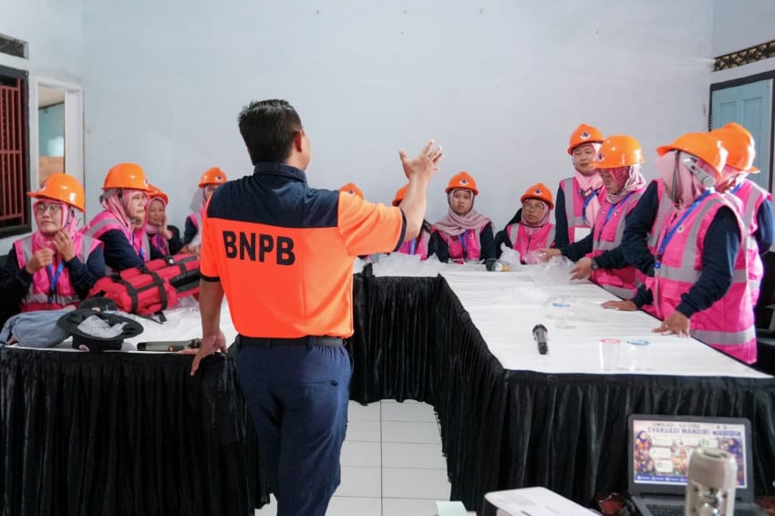 PLN EPI Latih 20 Perempuan Cilacap Jadi Garda Terdepan Hadapi Tsunami dan Gempa