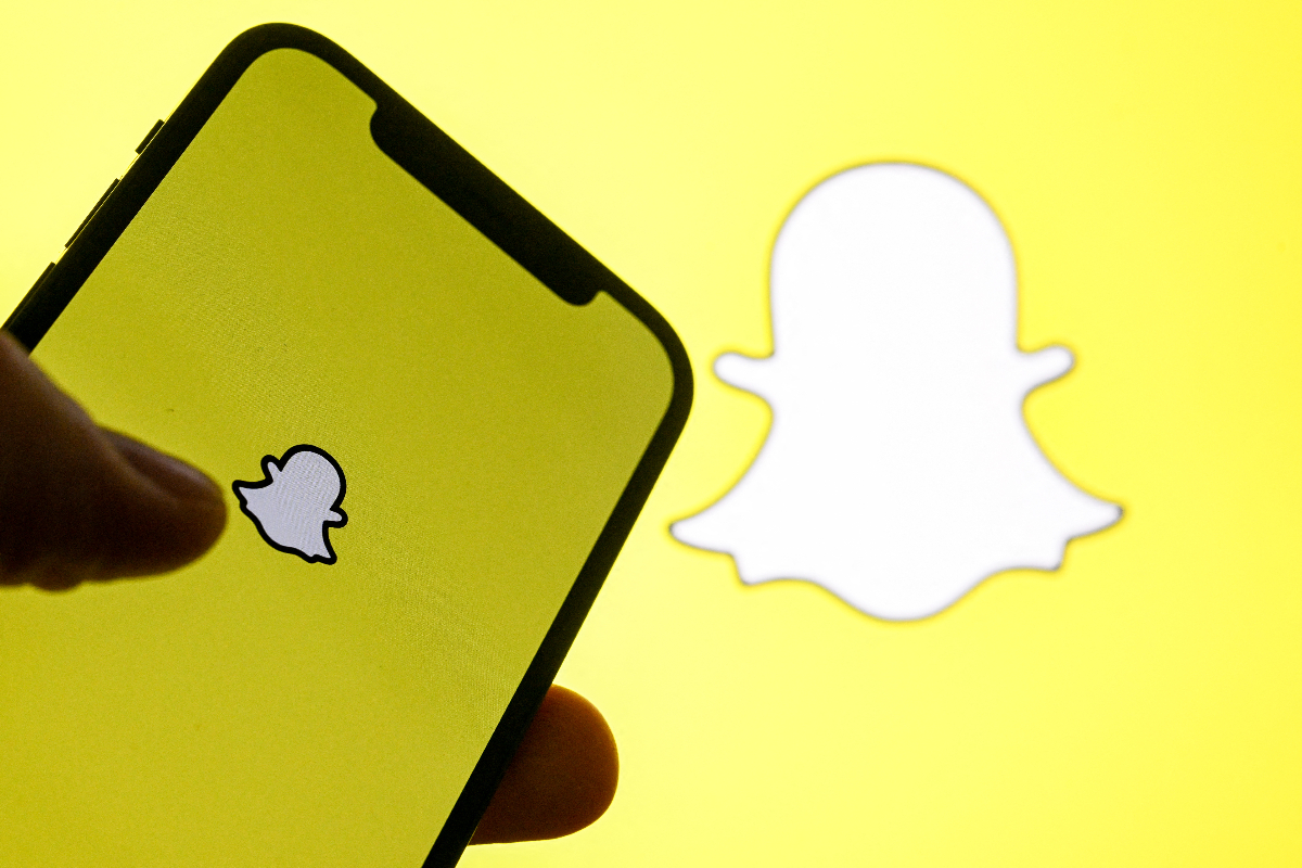 Snapchat Hentikan Reward untuk Video AI Murni di Spotlight, Fokus ke Konten Manusia