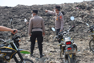 Antisipasi Kebakaran Musim Kemarau, Polresta Tangerang, TNI, dan Damkar Patroli Keliling TPA Jatiwaringin Mauk