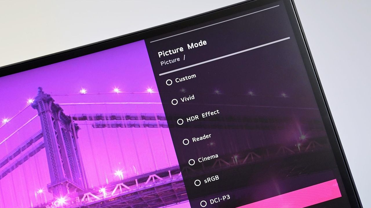 LG Kena Sanksi Microsoft Usai Nekat Pasang Iklan McAfee lewat Windows Update