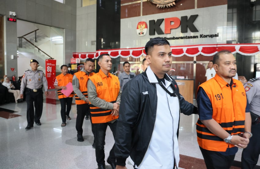KPK Tetapkan Bupati Pemalang Tersangka Pemerasan, JPU Perbaiki Dakwaan Dokter Tifa