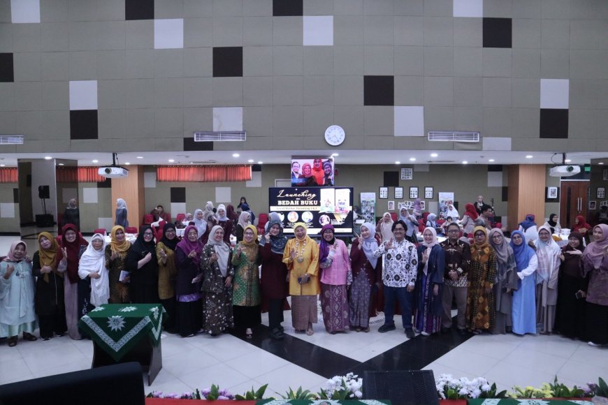 Peran Nenek dalam Pengasuhan Anak: Buku Grandmother Parenting dari Uhamka untuk Keluarga Indonesia