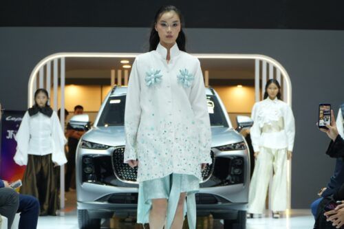 Lepas E4 EV dan L8 PHEV di GIIAS 2026: Strategi Gaya Hidup yang Menjual, Tapi Harga Tetap Premium
