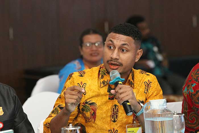 Pasokan BBM ke Waropen Hanya 2 Persen, DPR Papua Desak Pertamina Aktifkan Kembali SPBU Urei