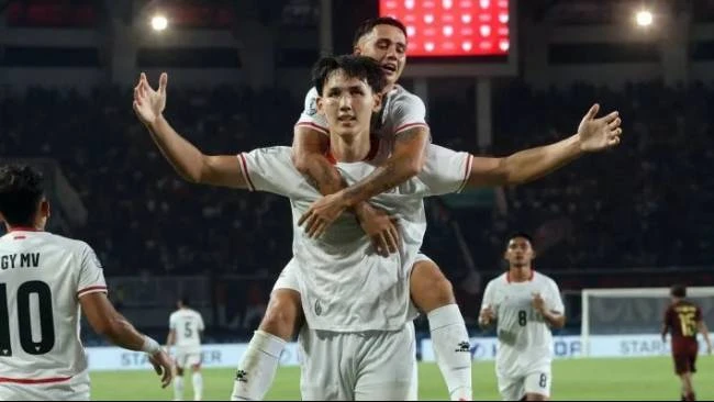 John Herdman Ubah Tiga Posisi di Lini Belakang, Mitchell Baker Tetap Andalan Timnas Indonesia Lawan Vietnam di Piala AFF 2026