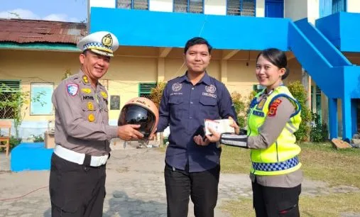 Ditlantas Polda Jambi Edukasi Safety Riding ke Pelajar PGRI 2 Kota Jambi, Tekankan Bahaya Balap Liar dan Knalpot Brong