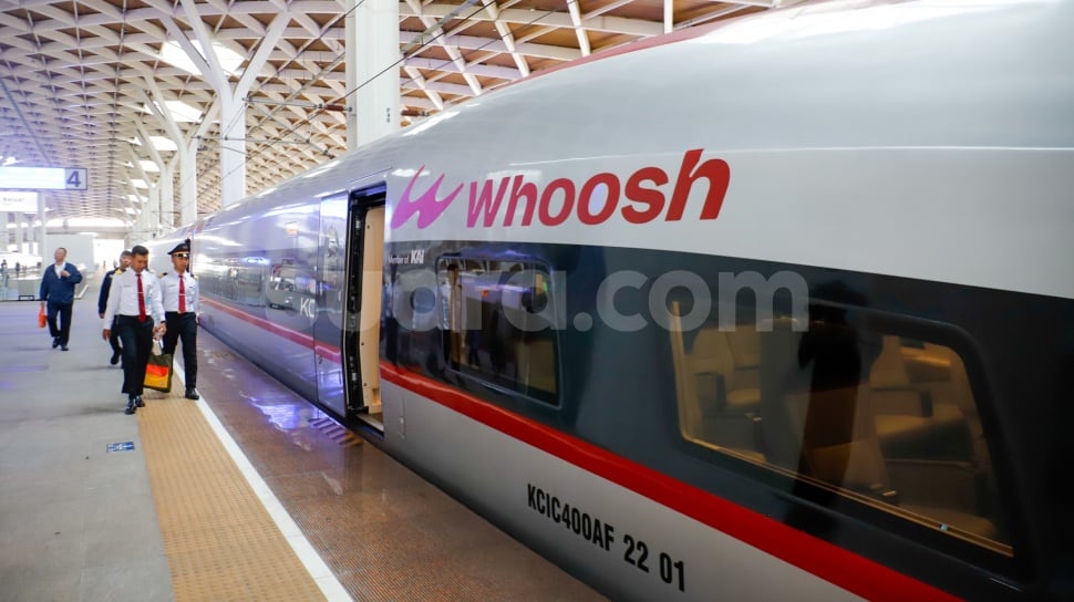 Kereta Api Indonesia Raup Pendapatan Rp17,95 Triliun, tapi Laba Bersih Anjlok 74% Gara-Gara Whoosh