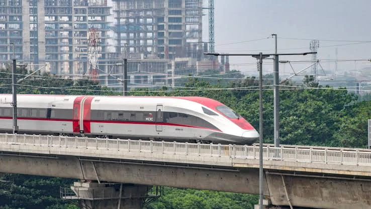 Laba KAI Anjlok ke Rp314 Miliar, Beban Kereta Cepat Jakarta-Bandung Tembus Rp3 Triliun