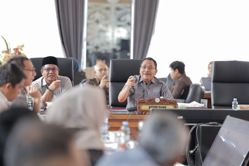 Banggar DPRD Kalsel Matangkan KUA-PPAS 2027, Ketua DPRD Tekankan Program Harus Berdampak Nyata untuk Banua