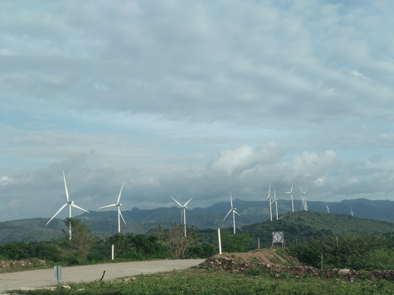 TotalEnergies Borong Aset Energi Terbarukan Shell di Eropa, Raksasa Migas Ini Pilih Fokus ke LNG